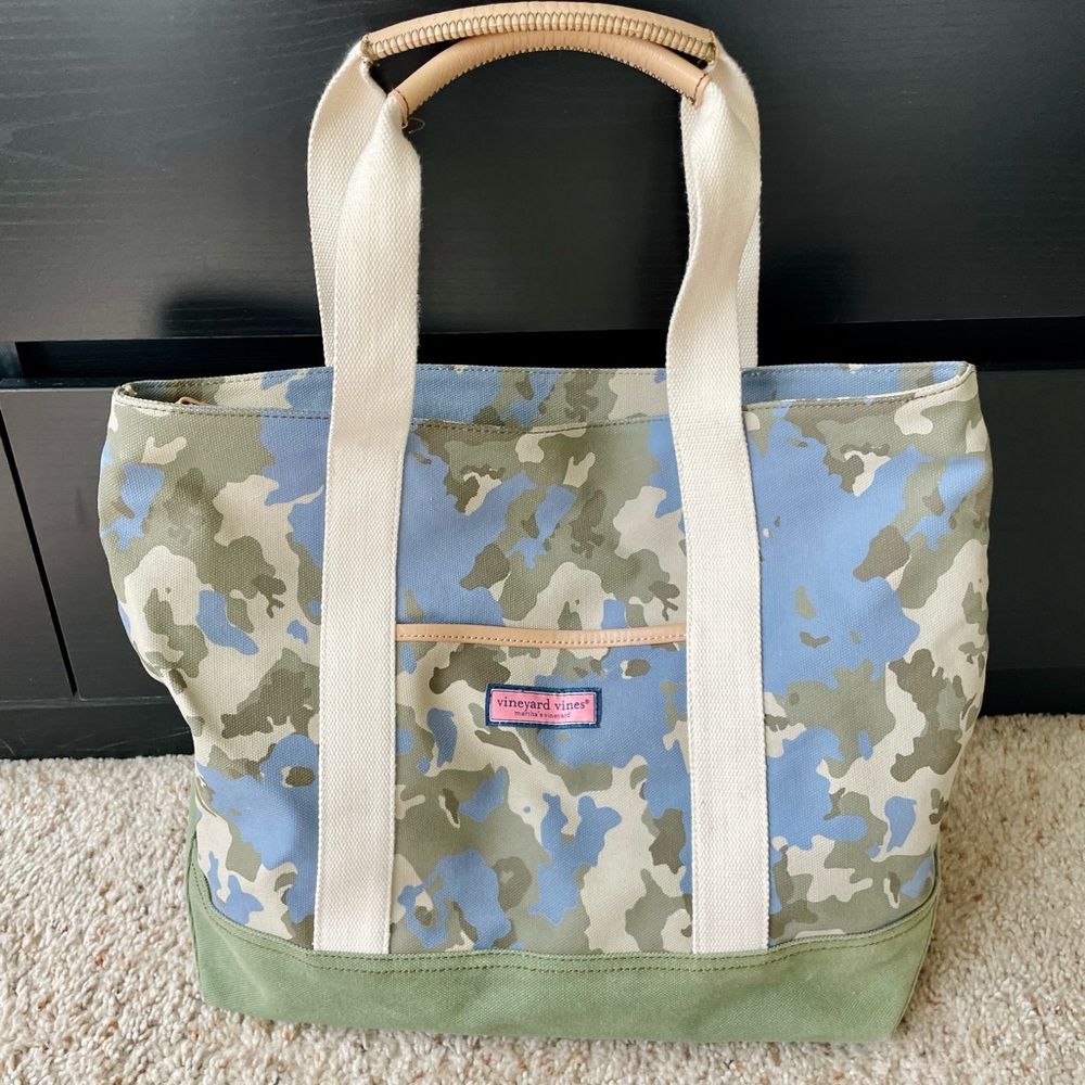 Vineyard vines tote bag
